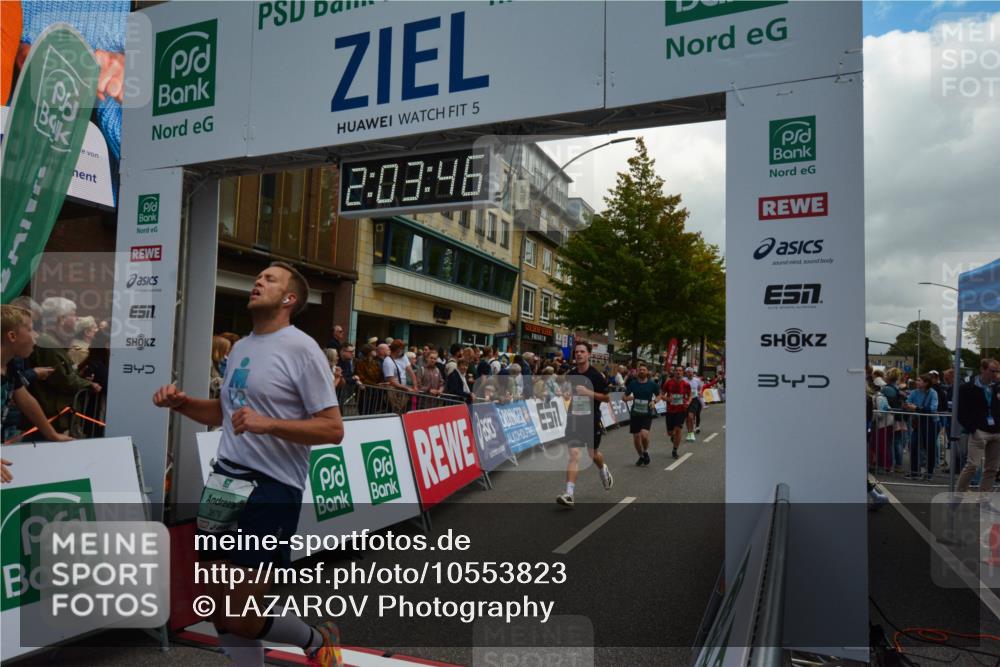20.09.2026 - PSD Bank Halbmarathon LAZAROV Photography http://msf.ph/oto/10553823 20.09.2026 12:03:45 Ziel 1299, 1405, 1978, 2049, 2195, 2461, 3320, 3461, 3795, 3879, 3931, 4040, 4135 meine-sportfotos.de