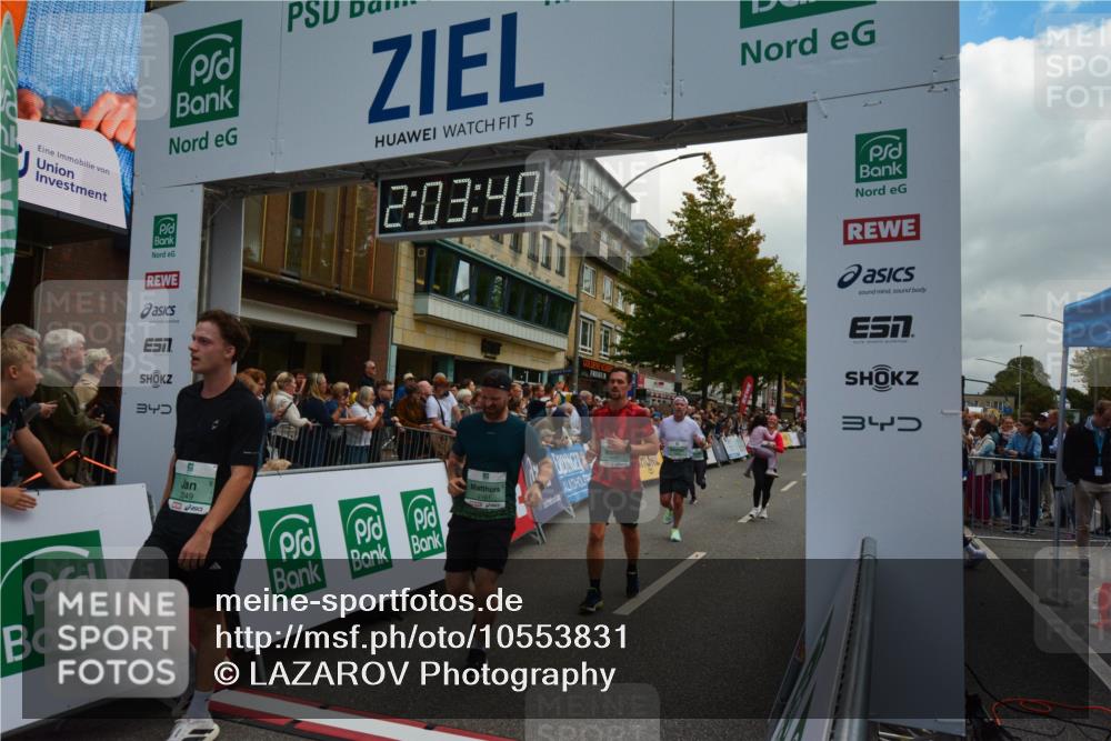 20.09.2026 - PSD Bank Halbmarathon LAZAROV Photography http://msf.ph/oto/10553831 20.09.2026 12:03:47 Ziel 1299, 1405, 1978, 2049, 2195, 2461, 3320, 3363, 3795, 3879, 3931, 4040, 4135 meine-sportfotos.de