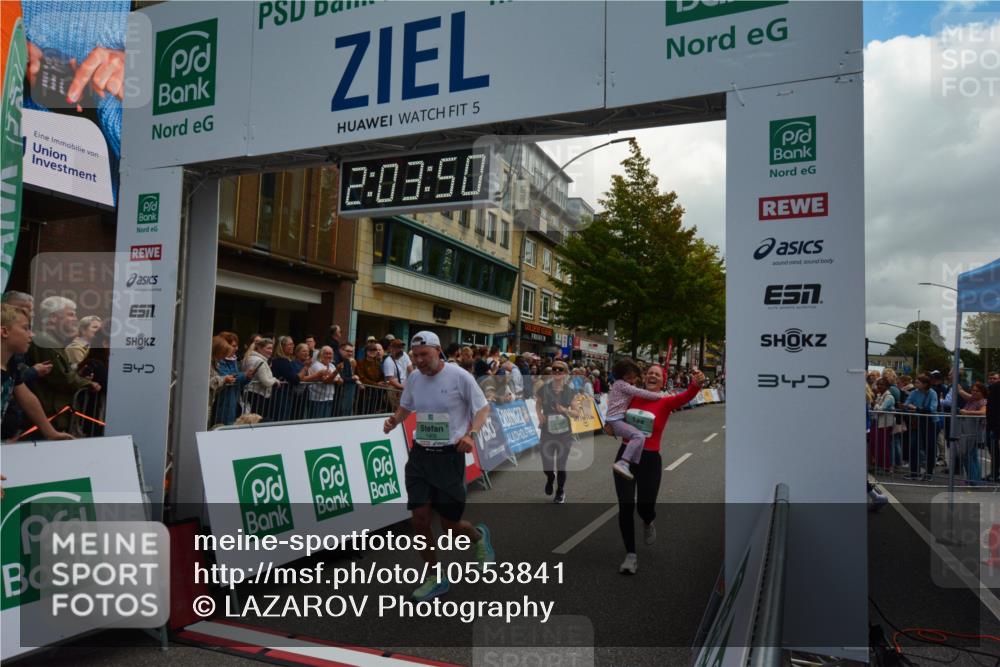 20.09.2026 - PSD Bank Halbmarathon LAZAROV Photography http://msf.ph/oto/10553841 20.09.2026 12:03:49 Ziel 1299, 1405, 1978, 2049, 2195, 2461, 2648, 2660, 3363, 3795, 3879, 3931, 4040, 4135, 4675 meine-sportfotos.de