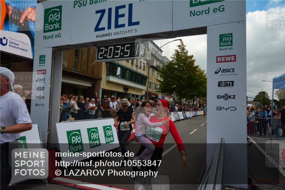 20.09.2026 - PSD Bank Halbmarathon LAZAROV Photography http://msf.ph/oto/10553847 20.09.2026 12:03:50 Ziel 1299, 1405, 2049, 2195, 2461, 2648, 2660, 3363, 3795, 3879, 4040, 4135, 4675 meine-sportfotos.de