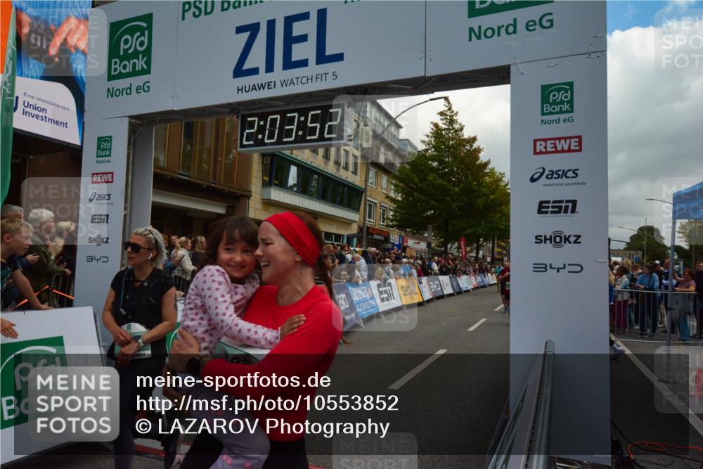 20.09.2026 - PSD Bank Halbmarathon LAZAROV Photography http://msf.ph/oto/10553852 20.09.2026 12:03:52 Ziel 1299, 1405, 1874, 2049, 2195, 2250, 2362, 2461, 2648, 2660, 3363, 3795, 4040, 4135, 4675 meine-sportfotos.de