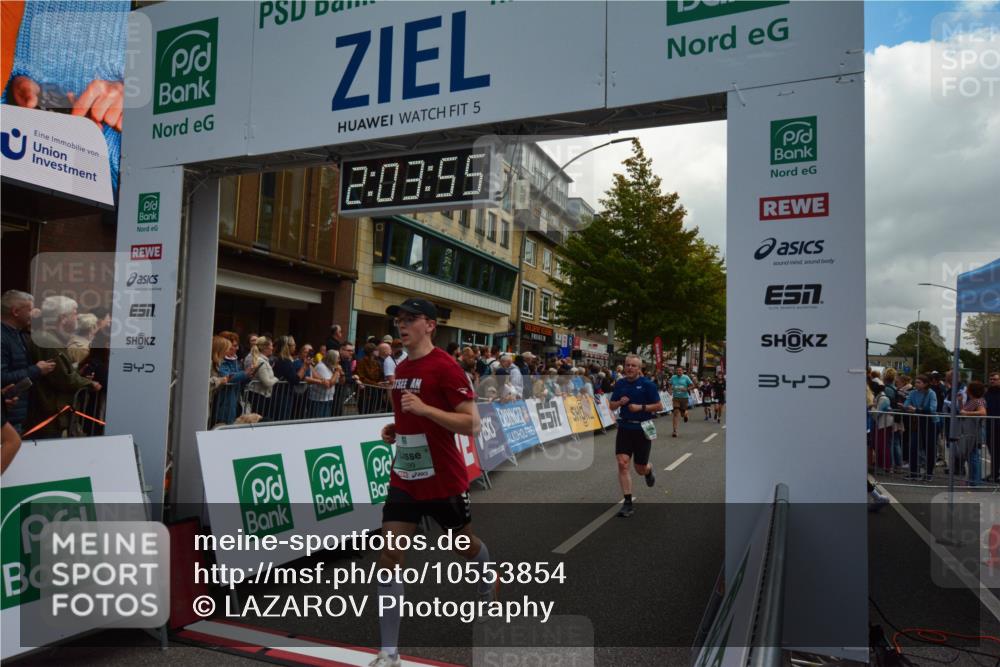 20.09.2026 - PSD Bank Halbmarathon LAZAROV Photography http://msf.ph/oto/10553854 20.09.2026 12:03:54 Ziel 1299, 1405, 1874, 2195, 2250, 2362, 2461, 2648, 2660, 3363, 3795, 4040, 4135, 4675, 4784 meine-sportfotos.de