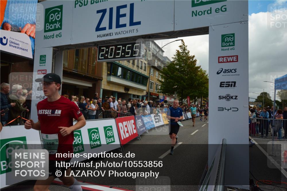 20.09.2026 - PSD Bank Halbmarathon LAZAROV Photography http://msf.ph/oto/10553856 20.09.2026 12:03:55 Ziel 1299, 1405, 1874, 2195, 2250, 2362, 2648, 2660, 3363, 3795, 4040, 4135, 4675, 4784 meine-sportfotos.de