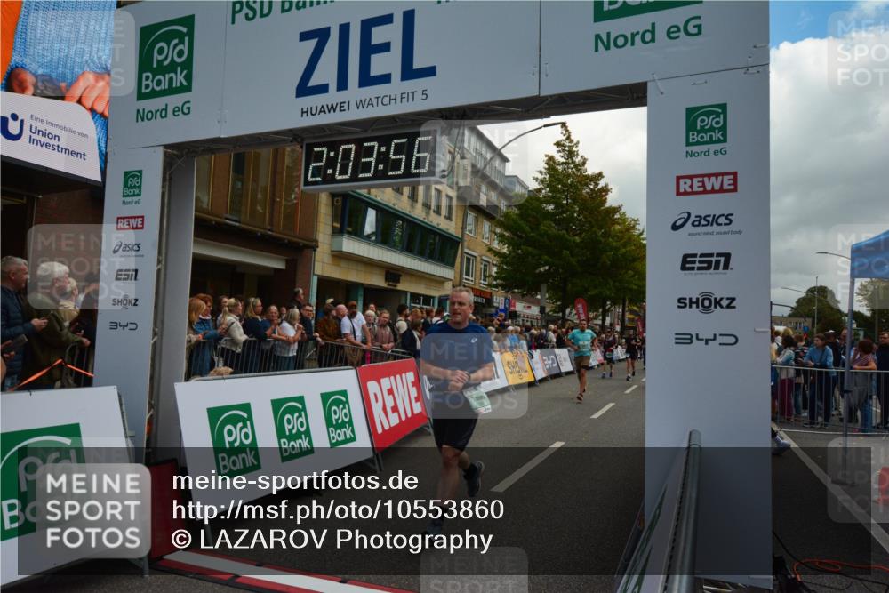 20.09.2026 - PSD Bank Halbmarathon LAZAROV Photography http://msf.ph/oto/10553860 20.09.2026 12:03:55 Ziel 1299, 1405, 1874, 2195, 2250, 2362, 2648, 2660, 3363, 3795, 4040, 4135, 4675, 4784 meine-sportfotos.de