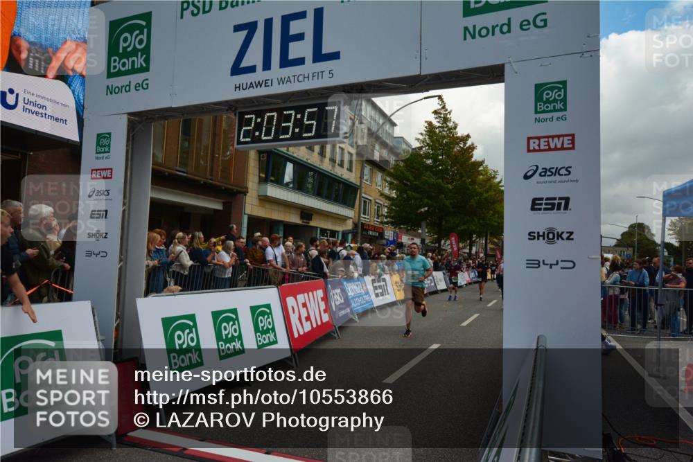 20.09.2026 - PSD Bank Halbmarathon LAZAROV Photography http://msf.ph/oto/10553866 20.09.2026 12:03:57 Ziel 1299, 1840, 1874, 2195, 2250, 2362, 2648, 2660, 3363, 3795, 4675, 4784 meine-sportfotos.de