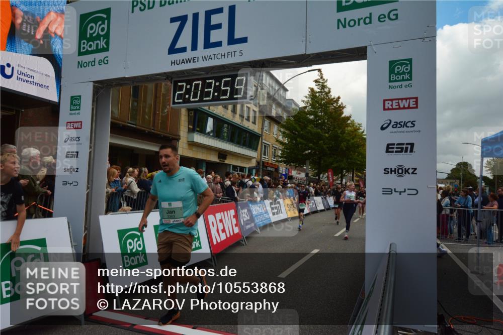 20.09.2026 - PSD Bank Halbmarathon LAZAROV Photography http://msf.ph/oto/10553868 20.09.2026 12:03:58 Ziel 1299, 1840, 1874, 2250, 2362, 2648, 2660, 3363, 3659, 3795, 4322, 4636, 4675, 4784 meine-sportfotos.de