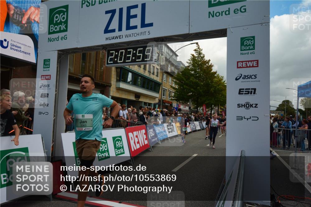 20.09.2026 - PSD Bank Halbmarathon LAZAROV Photography http://msf.ph/oto/10553869 20.09.2026 12:03:58 Ziel 1299, 1840, 1874, 2250, 2362, 2648, 2660, 3363, 3659, 3795, 4322, 4636, 4675, 4784 meine-sportfotos.de