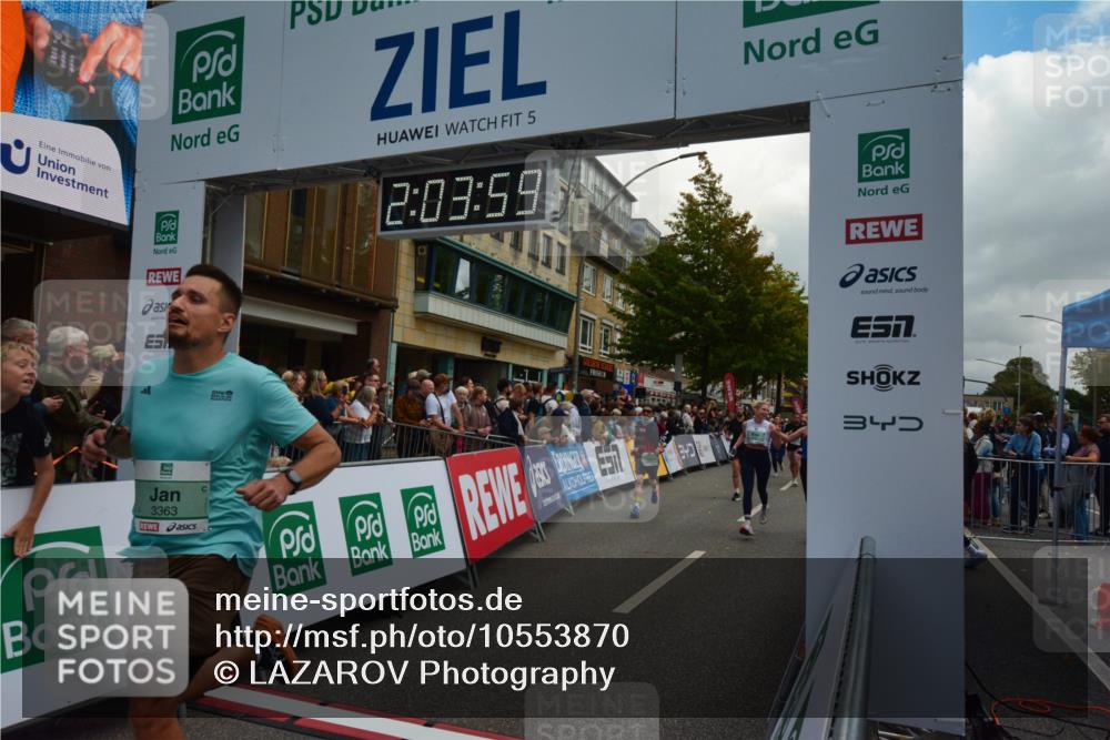 20.09.2026 - PSD Bank Halbmarathon LAZAROV Photography http://msf.ph/oto/10553870 20.09.2026 12:03:58 Ziel 1299, 1840, 1874, 2250, 2362, 2648, 2660, 3363, 3659, 3795, 4322, 4636, 4675, 4784 meine-sportfotos.de
