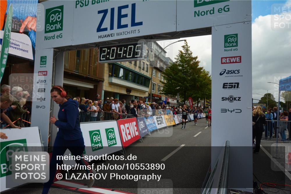 20.09.2026 - PSD Bank Halbmarathon LAZAROV Photography http://msf.ph/oto/10553890 20.09.2026 12:04:04 Ziel 1155, 1728, 1840, 1874, 2250, 2362, 2422, 2648, 2660, 2827, 3363, 3659, 3923, 4322, 4636, 4675, 4784 meine-sportfotos.de