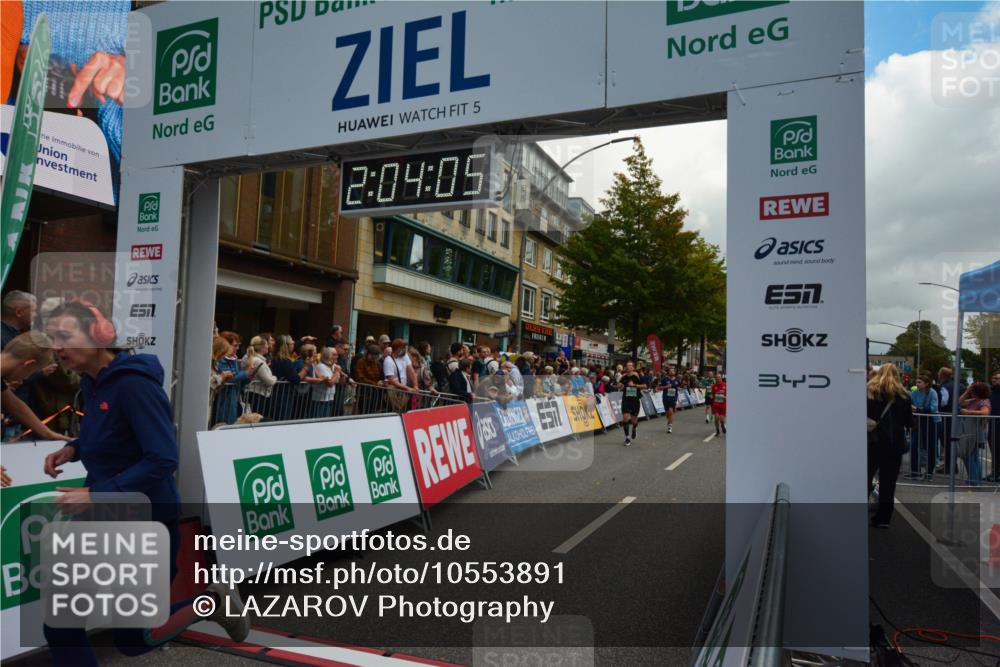 20.09.2026 - PSD Bank Halbmarathon LAZAROV Photography http://msf.ph/oto/10553891 20.09.2026 12:04:04 Ziel 1155, 1728, 1840, 1874, 2250, 2362, 2422, 2648, 2660, 2827, 3363, 3659, 3923, 4322, 4636, 4675, 4784 meine-sportfotos.de