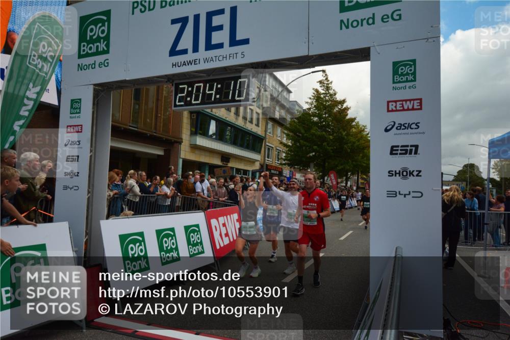 20.09.2026 - PSD Bank Halbmarathon LAZAROV Photography http://msf.ph/oto/10553901 20.09.2026 12:04:09 Ziel 1104, 1155, 1525, 1555, 1728, 1840, 1874, 2250, 2362, 2422, 2827, 2932, 3457, 3659, 3832, 3833, 3923, 3934, 4322, 4636, 4784 meine-sportfotos.de