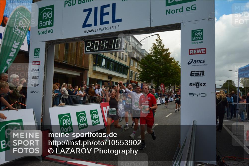 20.09.2026 - PSD Bank Halbmarathon LAZAROV Photography http://msf.ph/oto/10553902 20.09.2026 12:04:09 Ziel 1104, 1155, 1525, 1555, 1728, 1840, 1874, 2250, 2362, 2422, 2827, 2932, 3457, 3659, 3832, 3833, 3923, 3934, 4322, 4636, 4784 meine-sportfotos.de
