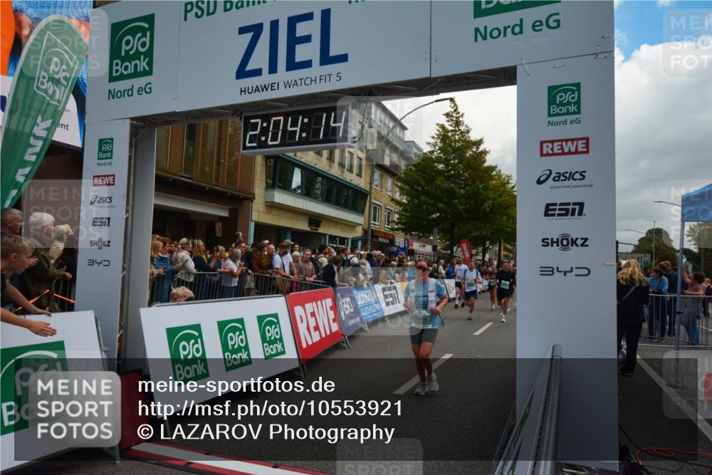 20.09.2026 - PSD Bank Halbmarathon LAZAROV Photography http://msf.ph/oto/10553921 20.09.2026 12:04:14 Ziel 1104, 1155, 1404, 1456, 1525, 1555, 1728, 1840, 2422, 2827, 2932, 3345, 3457, 3659, 3832, 3833, 3923, 3934, 4322, 4636 meine-sportfotos.de
