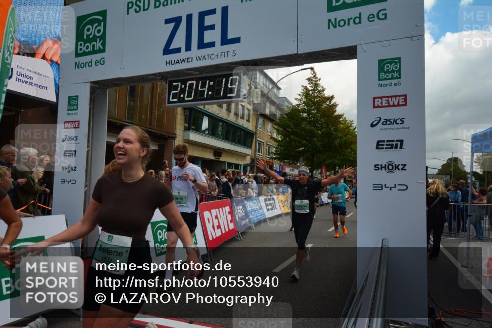 20.09.2026 - PSD Bank Halbmarathon LAZAROV Photography http://msf.ph/oto/10553940 20.09.2026 12:04:19 Ziel 1104, 1155, 1371, 1404, 1456, 1525, 1555, 1605, 2827, 2833, 2932, 3345, 3457, 3832, 3833, 3923, 3934, 4087 meine-sportfotos.de
