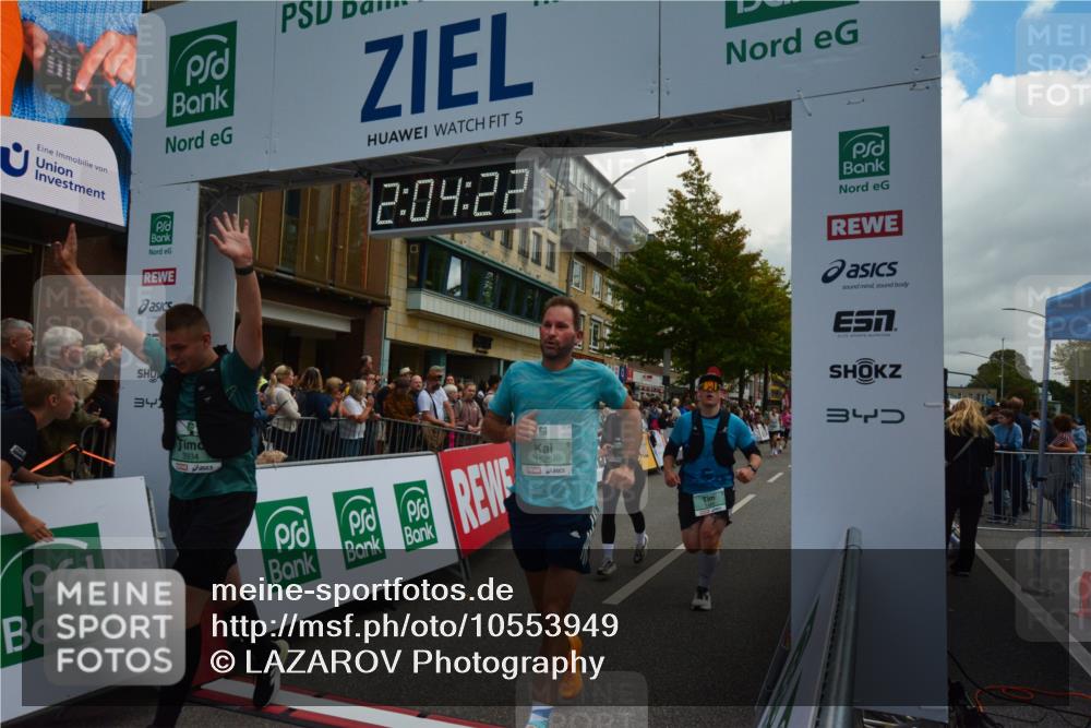 20.09.2026 - PSD Bank Halbmarathon LAZAROV Photography http://msf.ph/oto/10553949 20.09.2026 12:04:21 Ziel 1104, 1155, 1371, 1404, 1456, 1525, 1555, 1563, 1605, 1789, 2833, 2932, 3045, 3345, 3457, 3832, 3833, 3934, 4087 meine-sportfotos.de