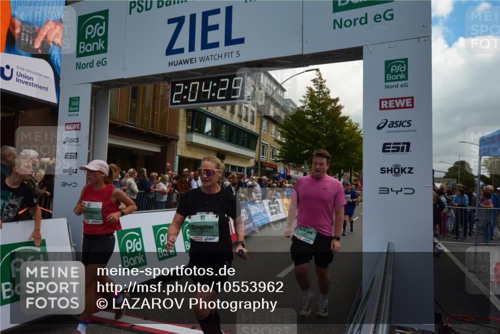 20.09.2026 - PSD Bank Halbmarathon LAZAROV Photography http://msf.ph/oto/10553962 20.09.2026 12:04:28 Ziel 1371, 1404, 1456, 1563, 1605, 1789, 1864, 2237, 2833, 3045, 3345, 3524, 4087, 4182, 4183, 4329 meine-sportfotos.de