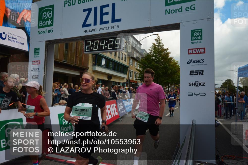 20.09.2026 - PSD Bank Halbmarathon LAZAROV Photography http://msf.ph/oto/10553963 20.09.2026 12:04:28 Ziel 1371, 1404, 1456, 1563, 1605, 1789, 1864, 2237, 2833, 3045, 3345, 3524, 4087, 4182, 4183, 4329 meine-sportfotos.de