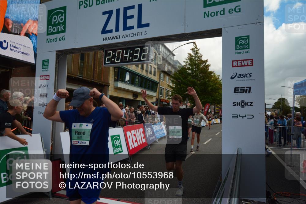 20.09.2026 - PSD Bank Halbmarathon LAZAROV Photography http://msf.ph/oto/10553968 20.09.2026 12:04:32 Ziel 1371, 1533, 1563, 1595, 1605, 1789, 1864, 2237, 2833, 3045, 3524, 4087, 4138, 4182, 4183, 4329, 4435 meine-sportfotos.de
