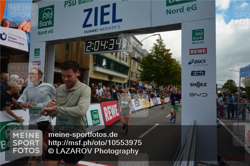 20.09.2026 - PSD Bank Halbmarathon LAZAROV Photography http://msf.ph/oto/10553975 20.09.2026 12:04:34 Ziel 1371, 1533, 1563, 1595, 1605, 1789, 1864, 2237, 2833, 3045, 3524, 4087, 4138, 4182, 4183, 4329, 4435 meine-sportfotos.de