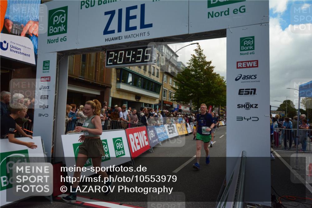 20.09.2026 - PSD Bank Halbmarathon LAZAROV Photography http://msf.ph/oto/10553979 20.09.2026 12:04:35 Ziel 1371, 1533, 1563, 1595, 1789, 1864, 2237, 3045, 3524, 4138, 4182, 4183, 4329, 4435 meine-sportfotos.de