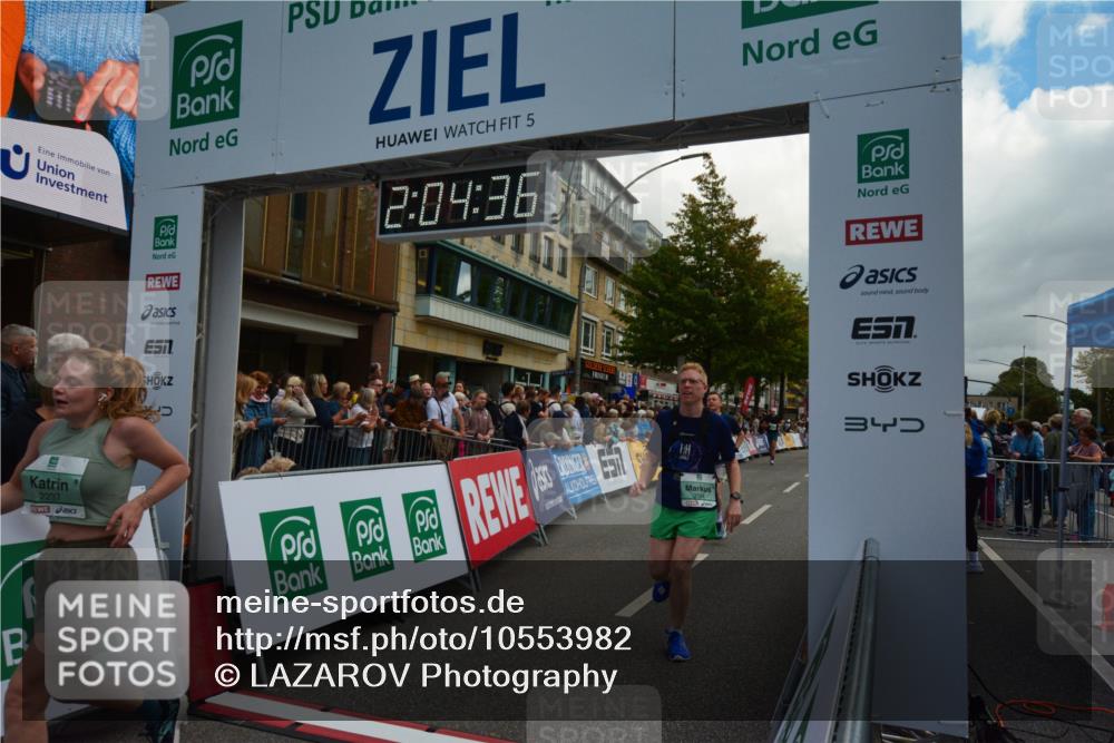20.09.2026 - PSD Bank Halbmarathon LAZAROV Photography http://msf.ph/oto/10553982 20.09.2026 12:04:35 Ziel 1371, 1533, 1563, 1595, 1789, 1864, 2237, 3045, 3524, 4138, 4182, 4183, 4329, 4435 meine-sportfotos.de