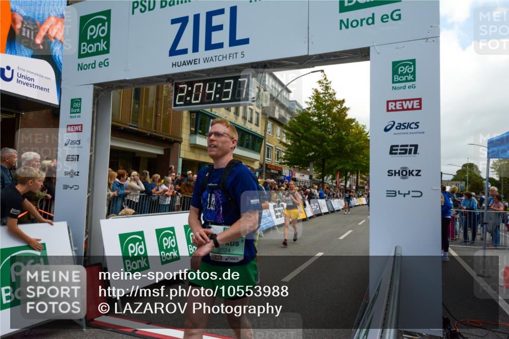 20.09.2026 - PSD Bank Halbmarathon LAZAROV Photography http://msf.ph/oto/10553988 20.09.2026 12:04:36 Ziel 1533, 1563, 1595, 1789, 1864, 2237, 3045, 3524, 4138, 4182, 4183, 4329, 4435 meine-sportfotos.de