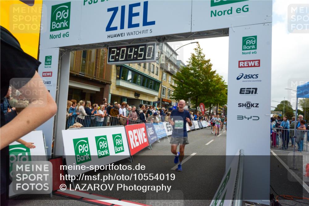 20.09.2026 - PSD Bank Halbmarathon LAZAROV Photography http://msf.ph/oto/10554019 20.09.2026 12:04:49 Ziel 1318, 1533, 1595, 1799, 3163, 3734, 3808, 4138, 4195, 4212, 4255, 4435 meine-sportfotos.de