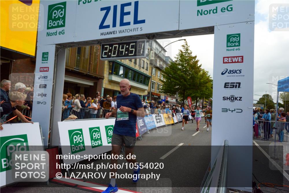 20.09.2026 - PSD Bank Halbmarathon LAZAROV Photography http://msf.ph/oto/10554020 20.09.2026 12:04:50 Ziel 1318, 1595, 1799, 3163, 3726, 3734, 3808, 4138, 4195, 4212, 4255 meine-sportfotos.de