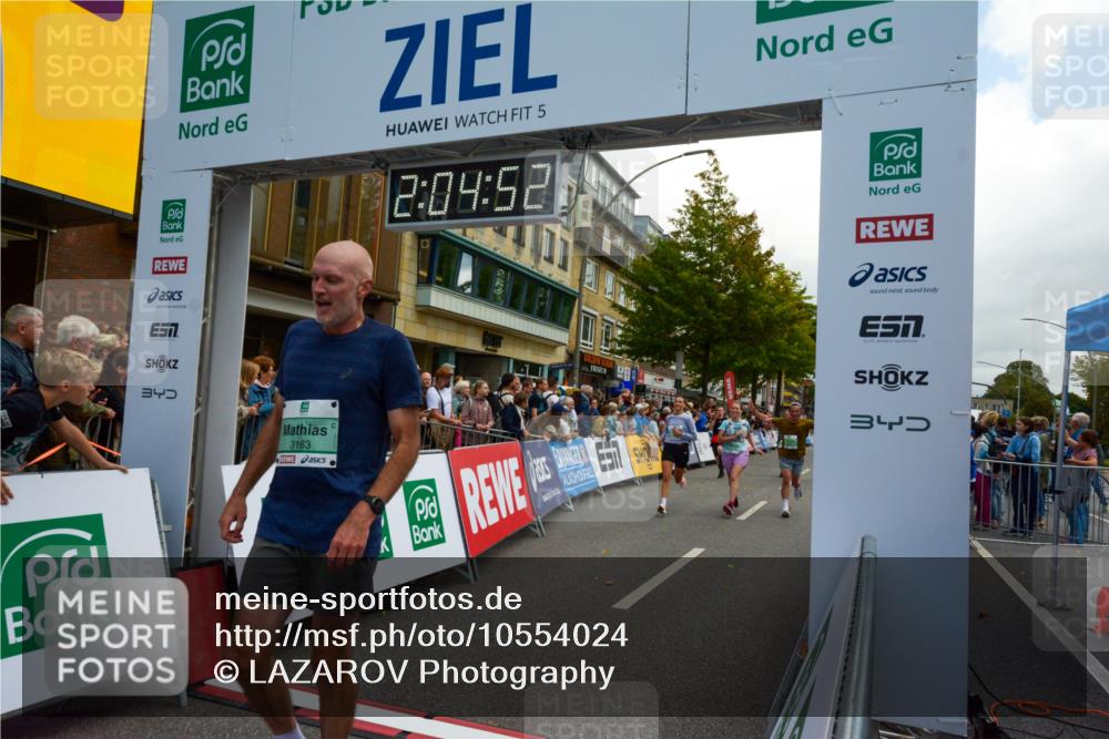 20.09.2026 - PSD Bank Halbmarathon LAZAROV Photography http://msf.ph/oto/10554024 20.09.2026 12:04:51 Ziel 1318, 1799, 3163, 3726, 3734, 3808, 4195, 4212, 4255 meine-sportfotos.de