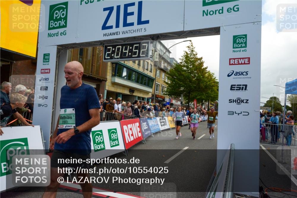 20.09.2026 - PSD Bank Halbmarathon LAZAROV Photography http://msf.ph/oto/10554025 20.09.2026 12:04:51 Ziel 1318, 1799, 3163, 3726, 3734, 3808, 4195, 4212, 4255 meine-sportfotos.de