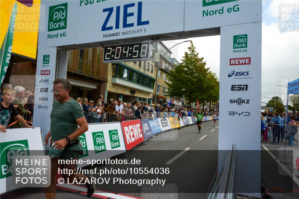 20.09.2026 - PSD Bank Halbmarathon LAZAROV Photography http://msf.ph/oto/10554036 20.09.2026 12:04:58 Ziel 1799, 3199, 3309, 3726, 3808, 4195, 4212, 4255, 4740 meine-sportfotos.de