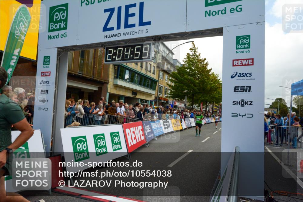 20.09.2026 - PSD Bank Halbmarathon LAZAROV Photography http://msf.ph/oto/10554038 20.09.2026 12:04:58 Ziel 1799, 3199, 3309, 3726, 3808, 4195, 4212, 4255, 4740 meine-sportfotos.de