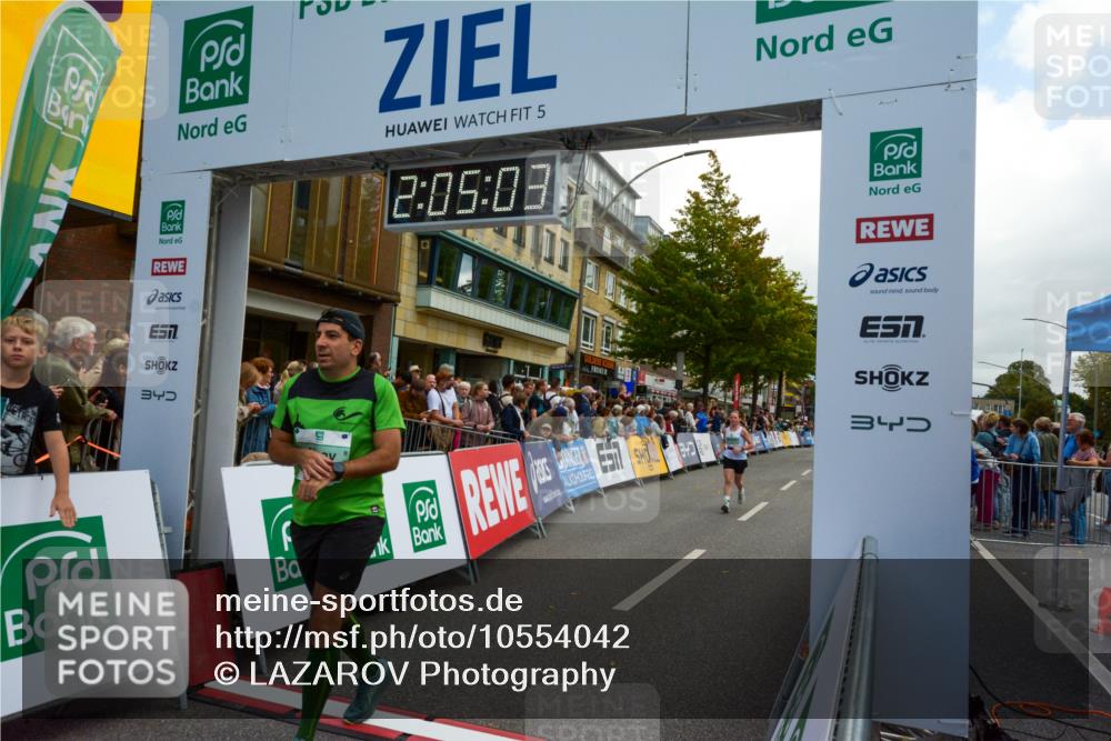 20.09.2026 - PSD Bank Halbmarathon LAZAROV Photography http://msf.ph/oto/10554042 20.09.2026 12:05:02 Ziel 2825, 2837, 3199, 3309, 3726, 4255, 4740 meine-sportfotos.de
