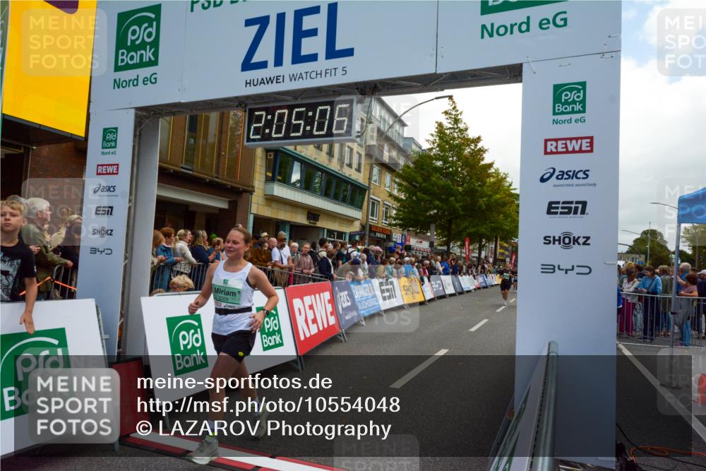 20.09.2026 - PSD Bank Halbmarathon LAZAROV Photography http://msf.ph/oto/10554048 20.09.2026 12:05:05 Ziel 1546, 2825, 2837, 3199, 3257, 3309, 3726, 3773, 4497, 4740 meine-sportfotos.de