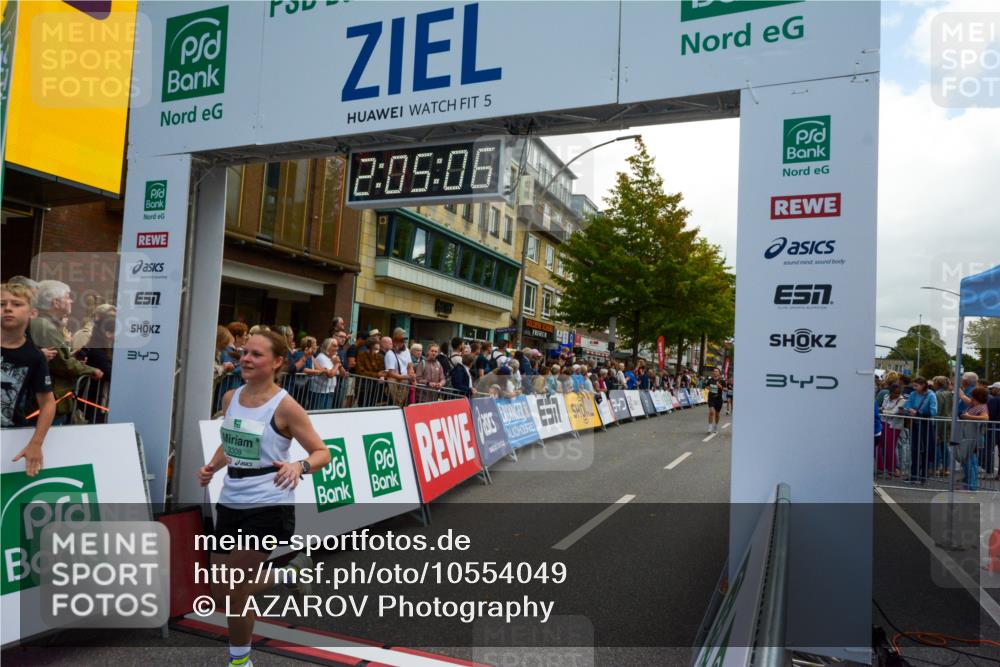 20.09.2026 - PSD Bank Halbmarathon LAZAROV Photography http://msf.ph/oto/10554049 20.09.2026 12:05:05 Ziel 1546, 2825, 2837, 3199, 3257, 3309, 3726, 3773, 4497, 4740 meine-sportfotos.de