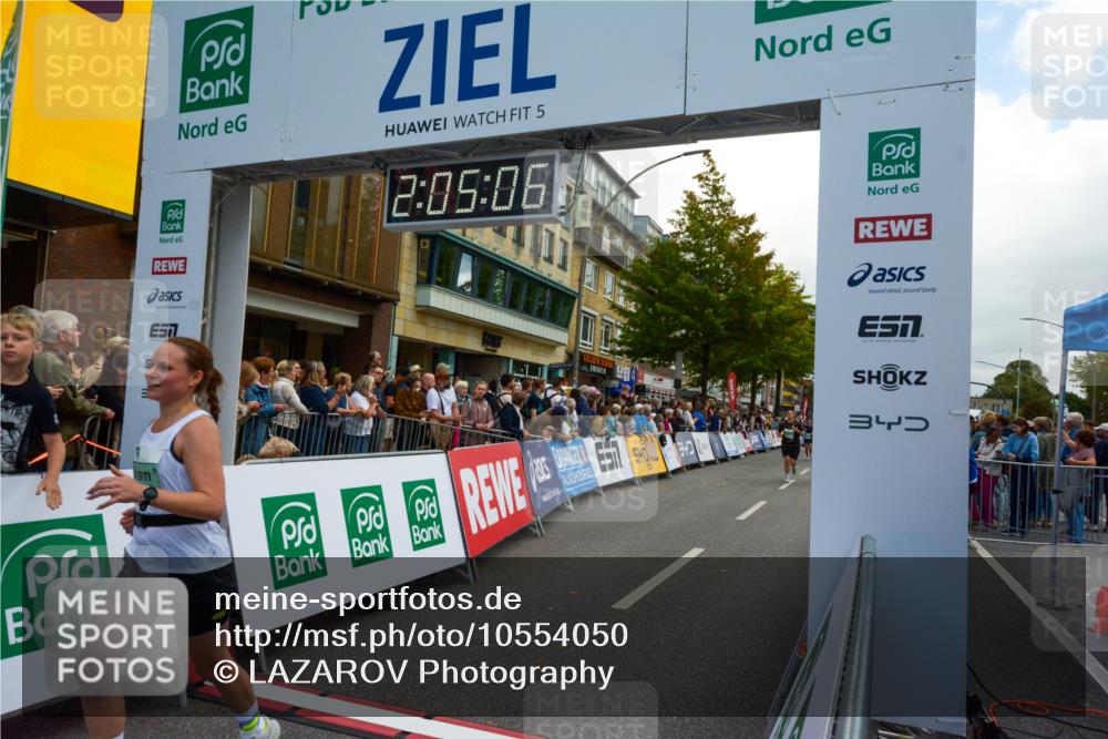 20.09.2026 - PSD Bank Halbmarathon LAZAROV Photography http://msf.ph/oto/10554050 20.09.2026 12:05:05 Ziel 1546, 2825, 2837, 3199, 3257, 3309, 3726, 3773, 4497, 4740 meine-sportfotos.de