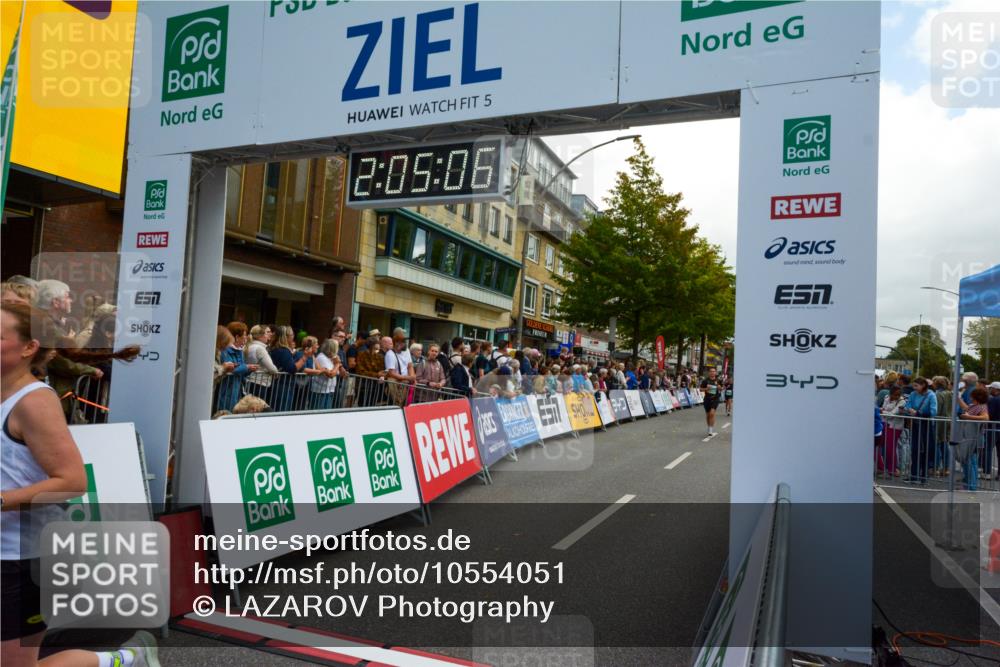 20.09.2026 - PSD Bank Halbmarathon LAZAROV Photography http://msf.ph/oto/10554051 20.09.2026 12:05:06 Ziel 1546, 2825, 2837, 3199, 3257, 3309, 3627, 3726, 3773, 4497, 4615, 4740 meine-sportfotos.de