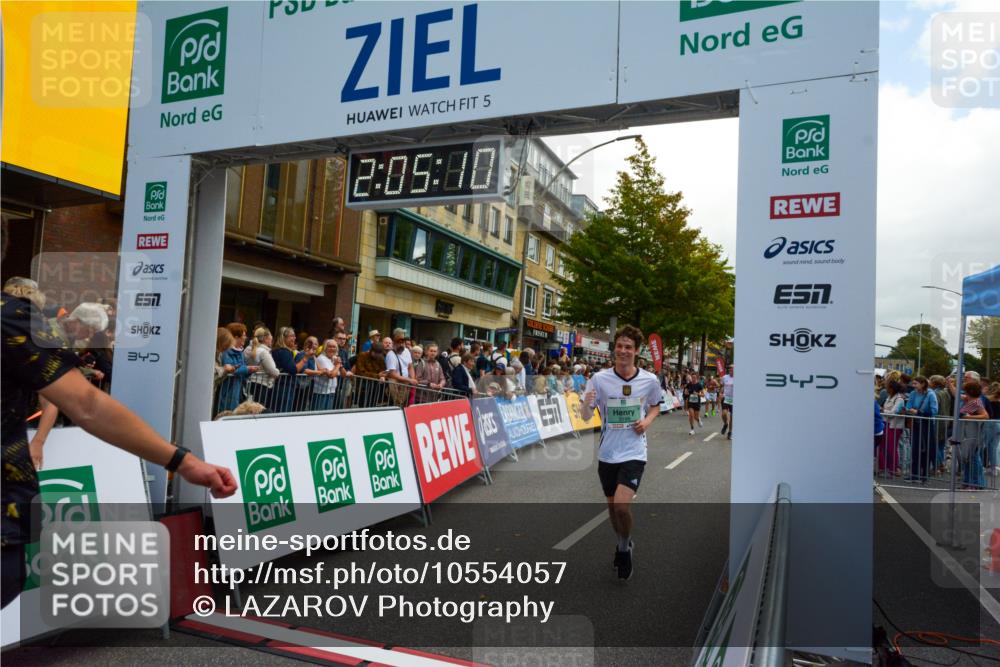 20.09.2026 - PSD Bank Halbmarathon LAZAROV Photography http://msf.ph/oto/10554057 20.09.2026 12:05:09 Ziel 1546, 2825, 2837, 3199, 3257, 3309, 3627, 3773, 4497, 4615, 4740 meine-sportfotos.de