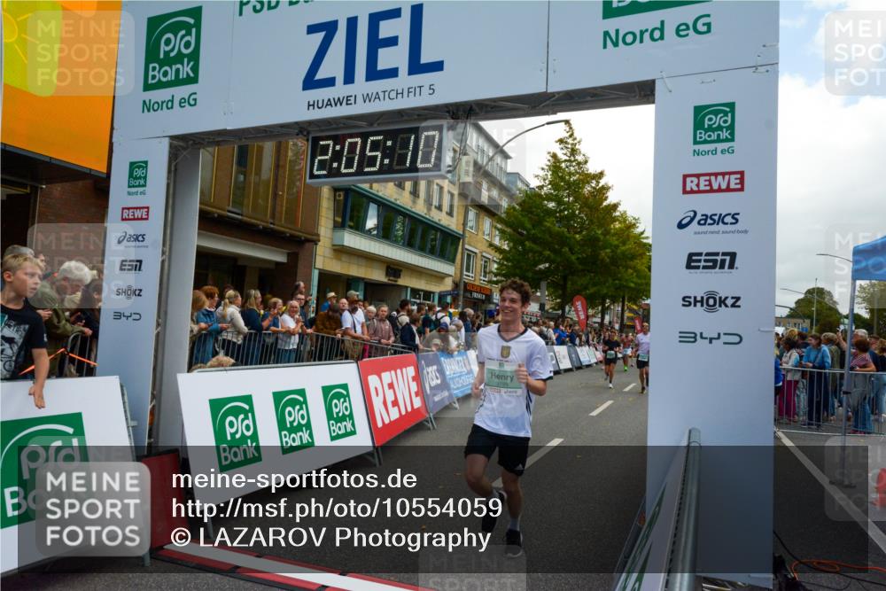 20.09.2026 - PSD Bank Halbmarathon LAZAROV Photography http://msf.ph/oto/10554059 20.09.2026 12:05:09 Ziel 1546, 2825, 2837, 3199, 3257, 3309, 3627, 3773, 4497, 4615, 4740 meine-sportfotos.de