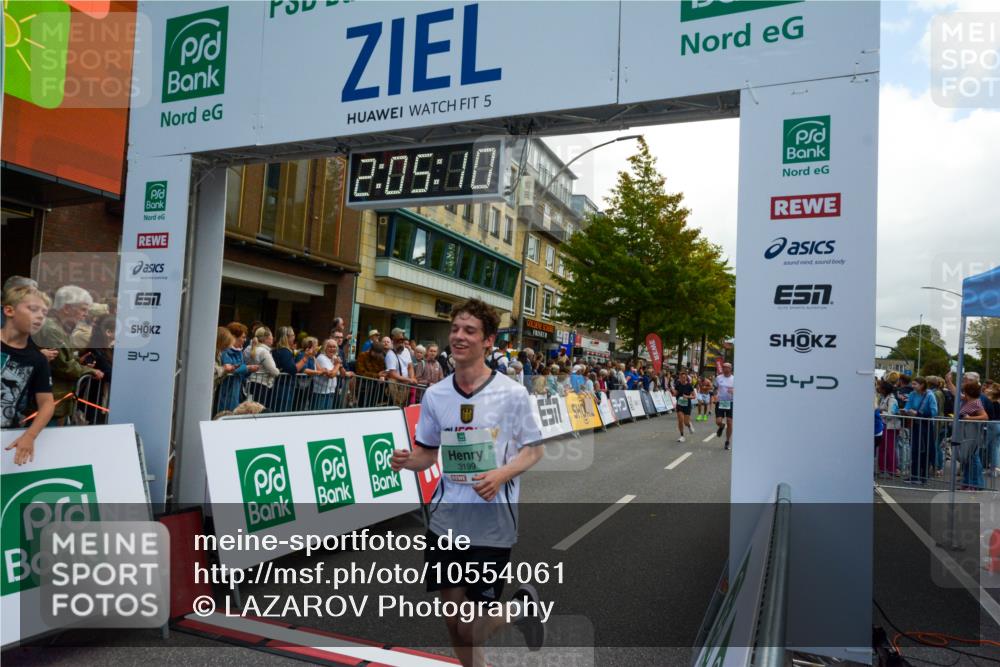 20.09.2026 - PSD Bank Halbmarathon LAZAROV Photography http://msf.ph/oto/10554061 20.09.2026 12:05:10 Ziel 1546, 2825, 2837, 3199, 3257, 3309, 3627, 3773, 4273, 4497, 4615, 4740 meine-sportfotos.de