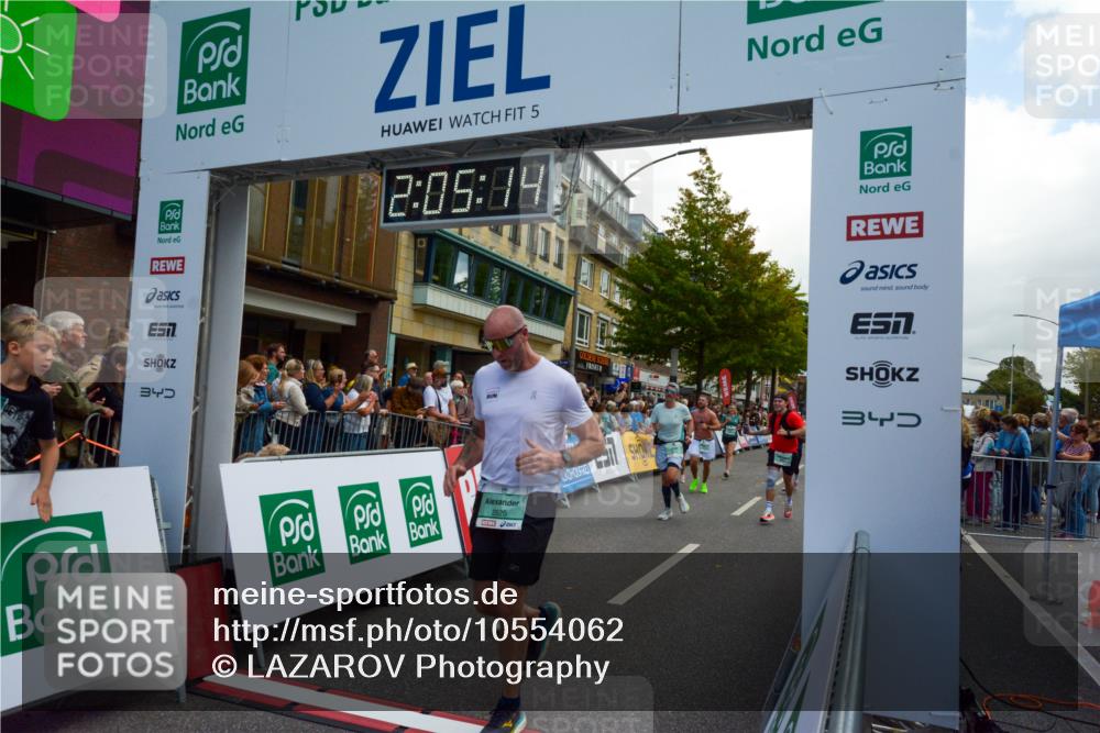 20.09.2026 - PSD Bank Halbmarathon LAZAROV Photography http://msf.ph/oto/10554062 20.09.2026 12:05:13 Ziel 1546, 2825, 2837, 2841, 3199, 3257, 3627, 3773, 4273, 4497, 4615, 4740 meine-sportfotos.de