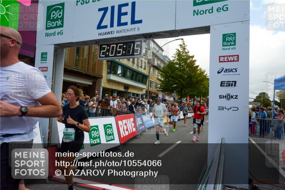 20.09.2026 - PSD Bank Halbmarathon LAZAROV Photography http://msf.ph/oto/10554066 20.09.2026 12:05:14 Ziel 1546, 2825, 2837, 2841, 3199, 3257, 3627, 3773, 4273, 4497, 4615, 4740 meine-sportfotos.de