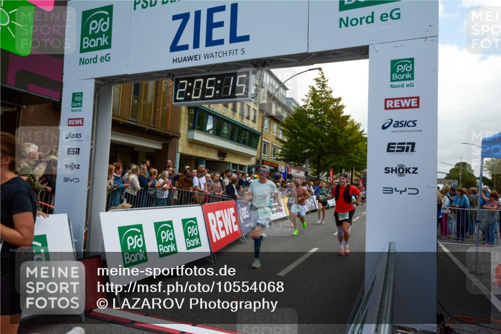 20.09.2026 - PSD Bank Halbmarathon LAZAROV Photography http://msf.ph/oto/10554068 20.09.2026 12:05:14 Ziel 1546, 2825, 2837, 2841, 3199, 3257, 3627, 3773, 4273, 4497, 4615, 4740 meine-sportfotos.de