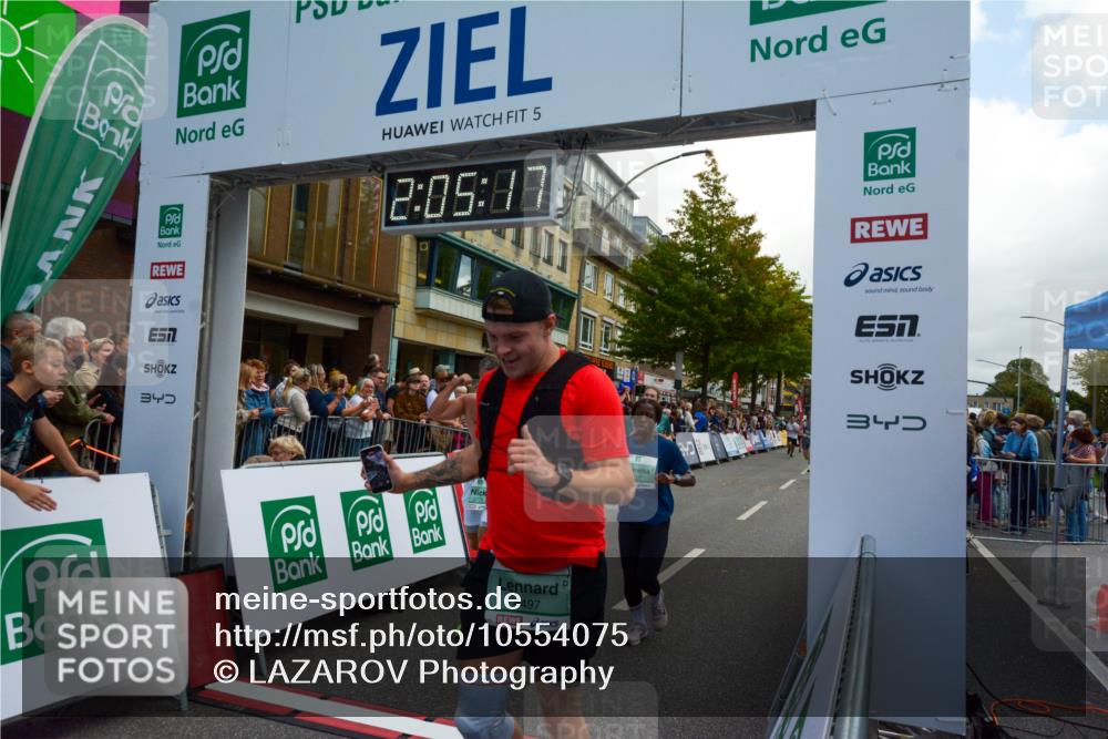 20.09.2026 - PSD Bank Halbmarathon LAZAROV Photography http://msf.ph/oto/10554075 20.09.2026 12:05:16 Ziel 1546, 1618, 2220, 2825, 2837, 2841, 3199, 3257, 3627, 3773, 3938, 4042, 4273, 4497, 4615 meine-sportfotos.de