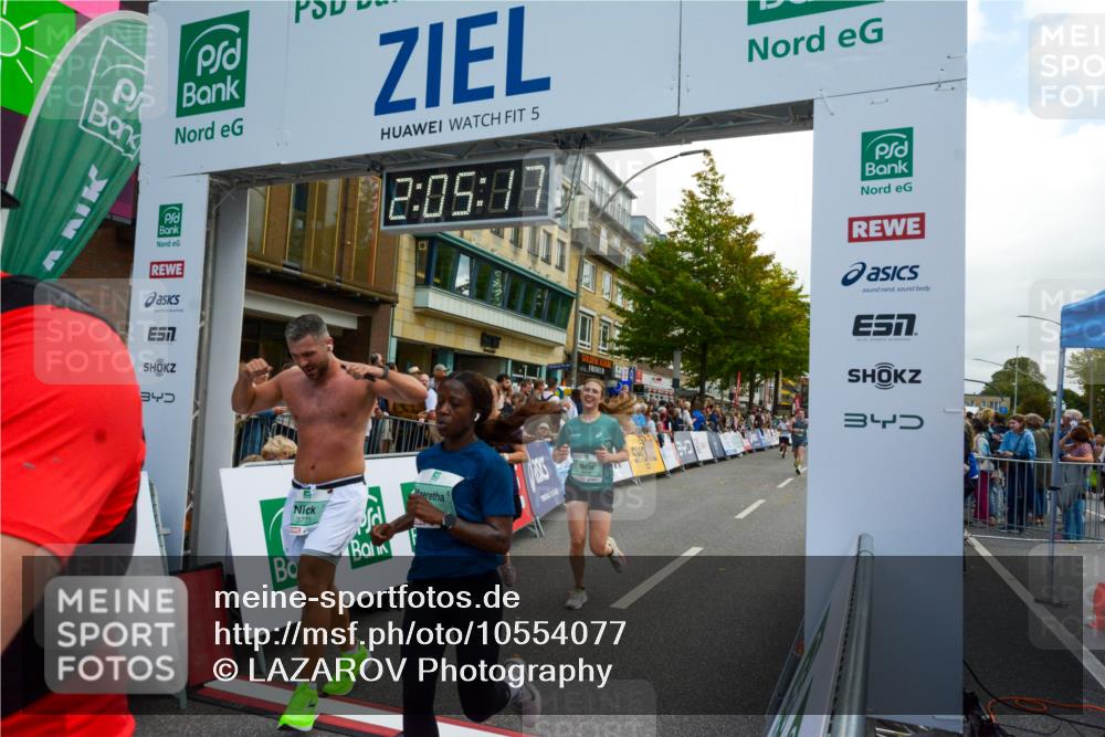 20.09.2026 - PSD Bank Halbmarathon LAZAROV Photography http://msf.ph/oto/10554077 20.09.2026 12:05:17 Ziel 1546, 1618, 1989, 1990, 2220, 2825, 2837, 2841, 3257, 3627, 3773, 3938, 4042, 4273, 4497, 4615 meine-sportfotos.de