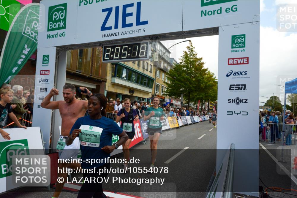 20.09.2026 - PSD Bank Halbmarathon LAZAROV Photography http://msf.ph/oto/10554078 20.09.2026 12:05:17 Ziel 1546, 1618, 1989, 1990, 2220, 2825, 2837, 2841, 3257, 3627, 3773, 3938, 4042, 4273, 4497, 4615 meine-sportfotos.de