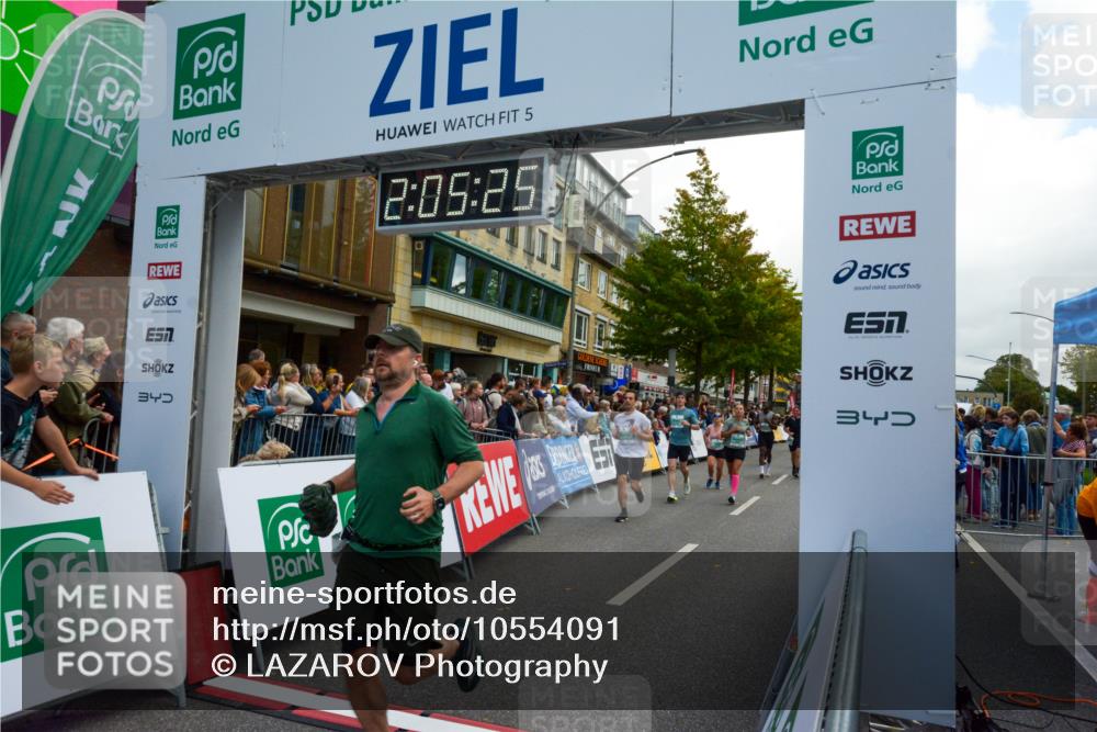 20.09.2026 - PSD Bank Halbmarathon LAZAROV Photography http://msf.ph/oto/10554091 20.09.2026 12:05:25 Ziel 1618, 1989, 1990, 2220, 2396, 2841, 3286, 3389, 3938, 4042, 4073, 4273, 4430, 4564 meine-sportfotos.de