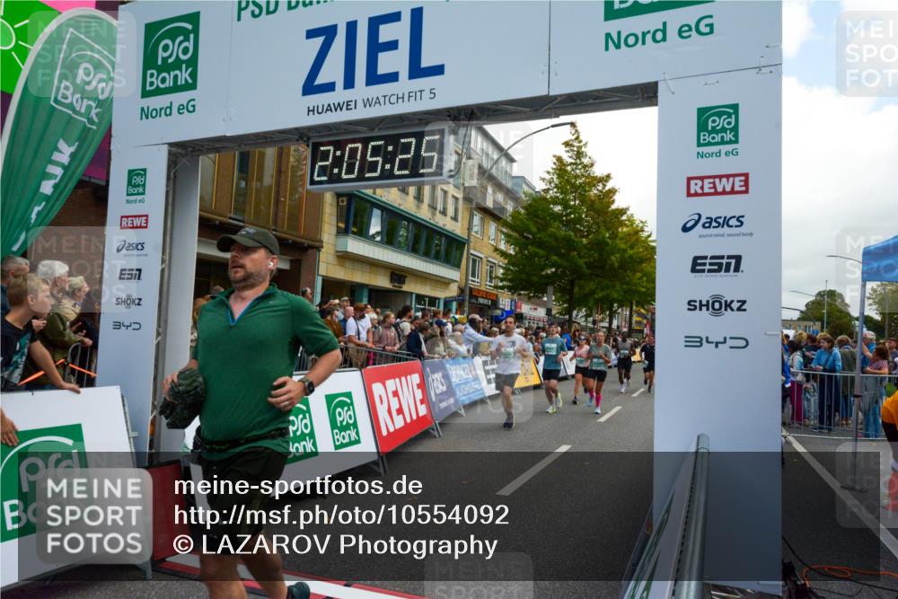 20.09.2026 - PSD Bank Halbmarathon LAZAROV Photography http://msf.ph/oto/10554092 20.09.2026 12:05:25 Ziel 1618, 1989, 1990, 2220, 2396, 2841, 3286, 3389, 3938, 4042, 4073, 4273, 4430, 4564 meine-sportfotos.de