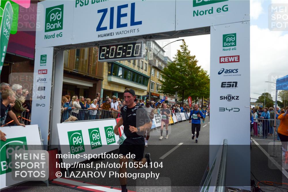 20.09.2026 - PSD Bank Halbmarathon LAZAROV Photography http://msf.ph/oto/10554104 20.09.2026 12:05:29 Ziel 1618, 1779, 1989, 1990, 2220, 2396, 2841, 3173, 3286, 3389, 3938, 4042, 4073, 4139, 4430, 4564 meine-sportfotos.de
