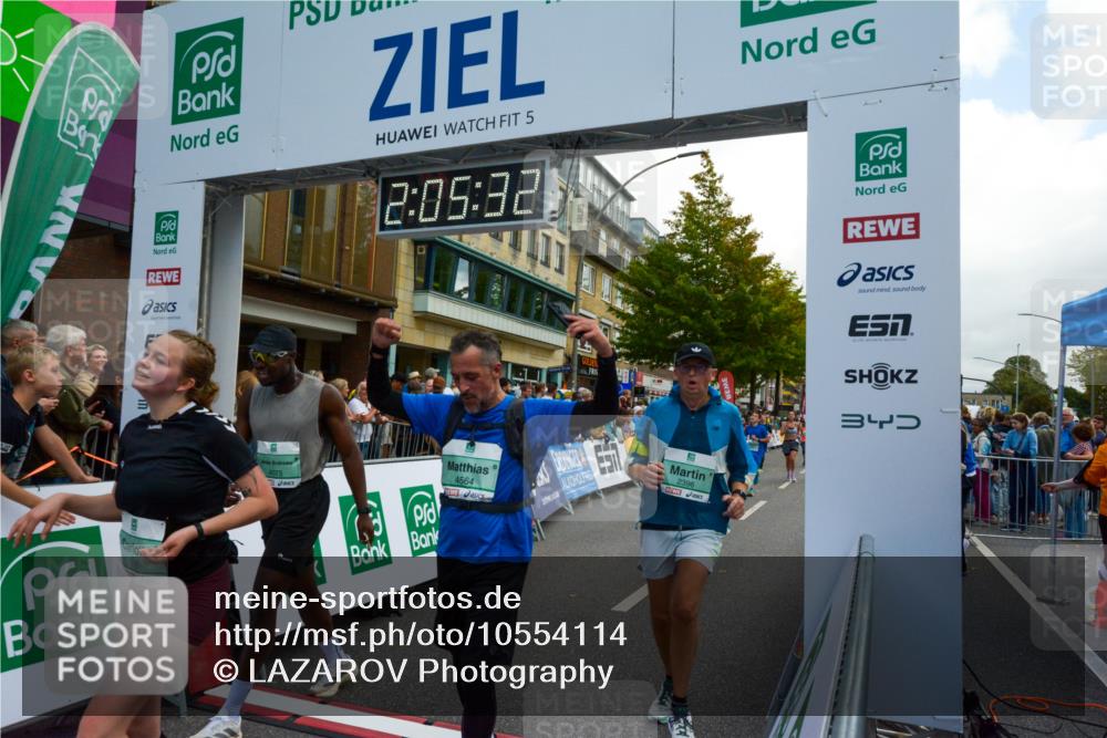 20.09.2026 - PSD Bank Halbmarathon LAZAROV Photography http://msf.ph/oto/10554114 20.09.2026 12:05:32 Ziel 1618, 1779, 1989, 1990, 2220, 2396, 2978, 3173, 3286, 3389, 3938, 4042, 4073, 4139, 4430, 4564 meine-sportfotos.de